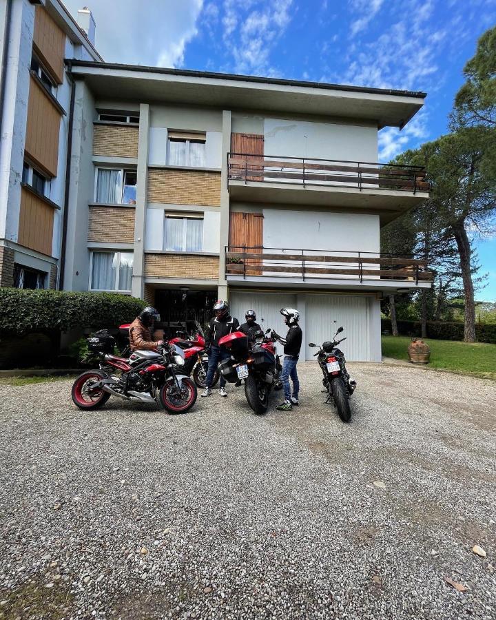 Basisa Bed&Breakfast San Lazzaro di Savena Exteriör bild