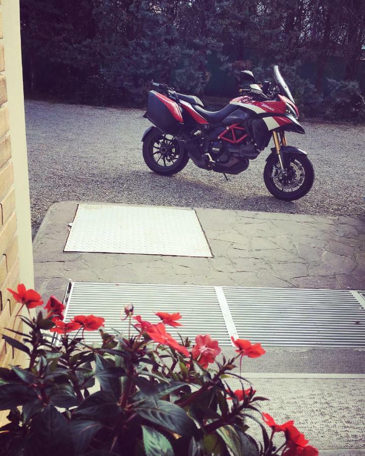 Basisa Bed&Breakfast San Lazzaro di Savena Exteriör bild
